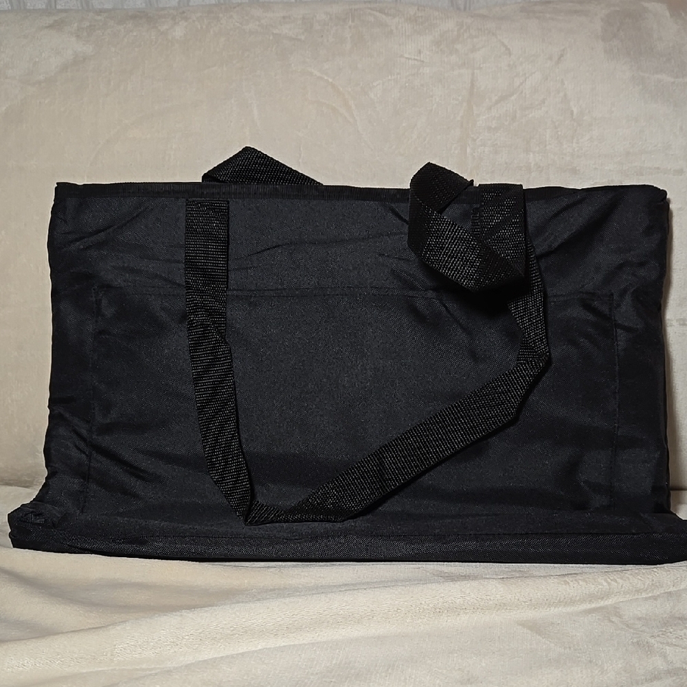 NWT Thirty-one Fold N' Fun Mat Charcoal Crosshatch